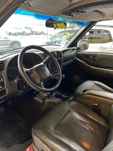 Imagem 5 de 12 de Chevrolet S10 2011 2.8 Executive Cab. Dupla 4x4 4p