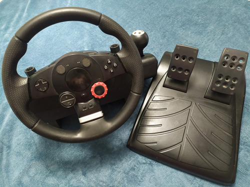 Volante Logitech Driving Force Gt