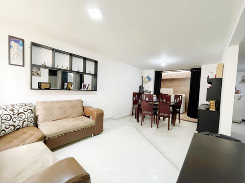 Imagen 14 de 15 de Se Vende Casa Madrid