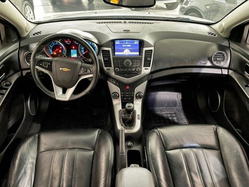 Imagem 4 de 10 de Cruze 1.8 Lt Sport6 16v Flex 4p Manual