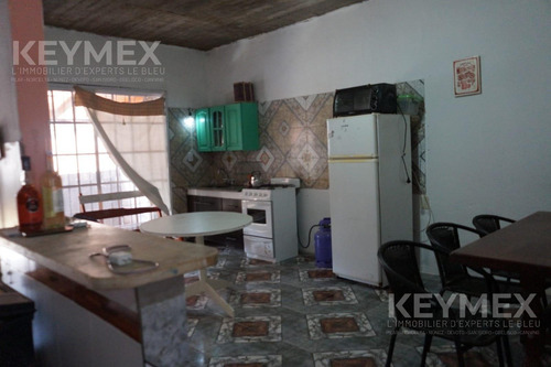 Casa De Dos Plantas Con Cochera En González Catán