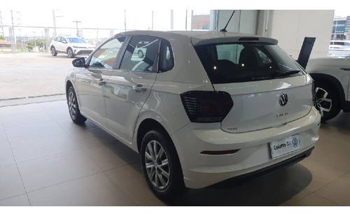 Volkswagen Polo 1.0 MPI MANUAL