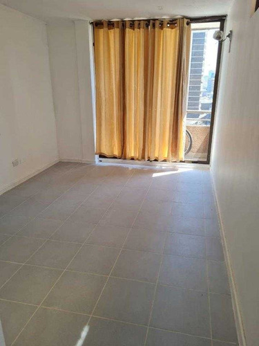 Deprtamento Renovado, Un Dormitorio, Cerca Metro La Chile