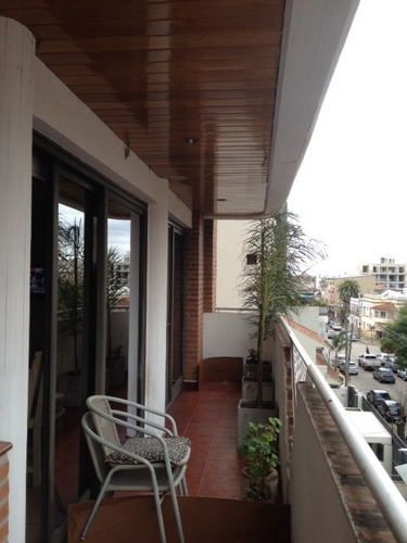 Imagen 4 de 12 de Departamento En Venta En Quilmes Centro