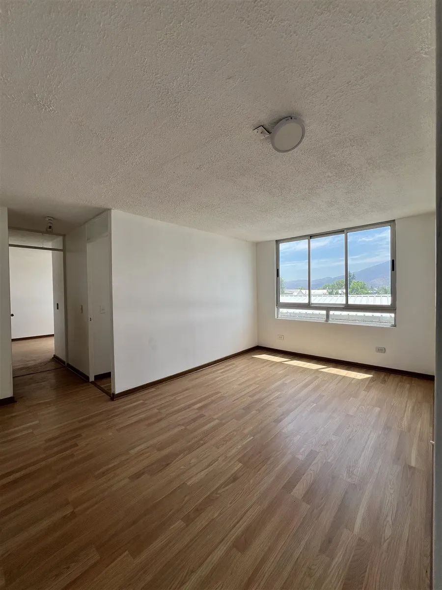 Imagen 2 de 12 de Departamento En Arriendo De 2 Dorm. En Recoleta
