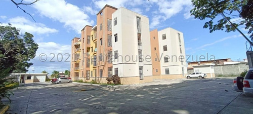 Imagen 26 de 30 de Apartamento En P/b De 3h, 2b, S/c En Venta En Cabudare, Resd. La Llovizna, Cod. 22-10621. Arnaldo López, Tlf. 04245257450, Lara, Venezuela