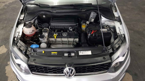 Imagen 11 de 15 de Volkswagen Vento 2020 4p Highline L4/1.6 Aut