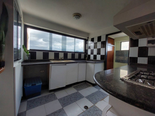 Imagen 1 de 13 de Rab Se Remata Apartamento En Los Nisperos De 175m2 En 15.000$