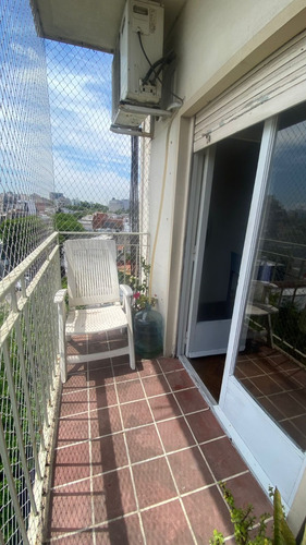 3 Ambientes Al Frente Con Balcon A Media Cuadra De Av. Los Incas