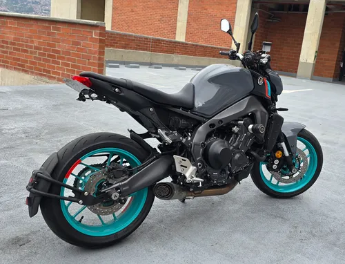 Yamaha Mt09 V3, Modelo 2023, Excelente Estado. Todo Al Día.