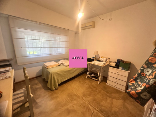Encantadora Casa Con Pileta Moreno Centro Permuto