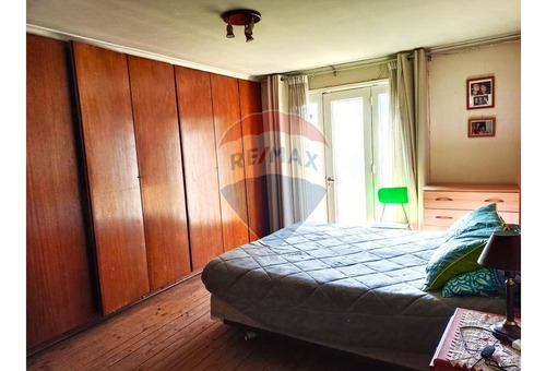 Excelente Casa Con Amplio Terreno Plaza Ñuñoa