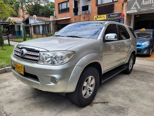 Toyota Fortuner 2.7l 4x2