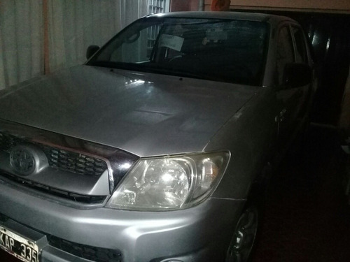 Toyota Hilux 2.5 Cover Cs Dx I 120cv 4x2 Cerrada 2011