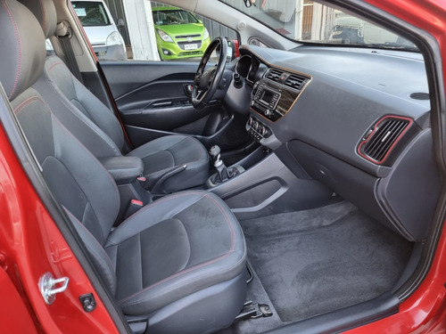Imagen 12 de 14 de Kia Rio 5 Ex 1.4 6mt Ac Full 2017