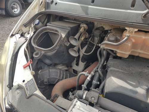 Imagem 12 de 14 de Iveco Daily 35s14 Bau De Aluminio 2011