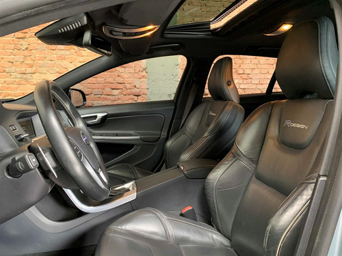 Volvo V60 3.0 T6 R Design 24v Turbo Gasolina 4p Automático