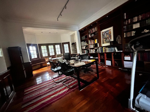 Casa En Alquiler En La Lucila, Con Pileta, Quincho Y Parrilla