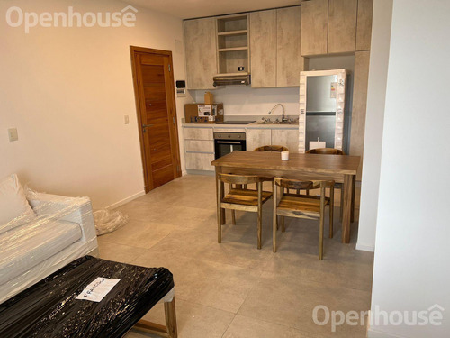 Alquiler De Departamento Amoblado En Barrio La Calesa, Pilara.