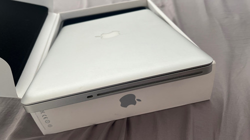 Apple Macbook Pro A1278 Gris, Intel I5, 10gb Ram, 1tb Gris (Usado)