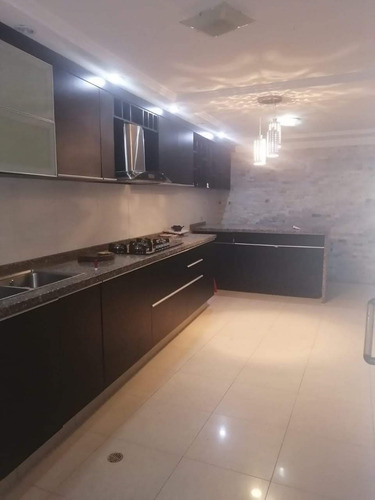 Imagen 4 de 21 de En Venta Casa En Lomas De La Esmeralda. Cód.: 415059. 0414-4841043