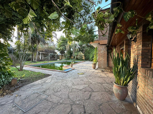Chalet En San Miguel Ctro. Uso Profesional