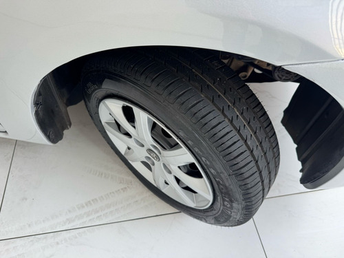 Toyota Etios 1.3 XS 16V FLEX 4P MANUAL