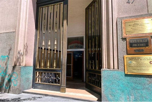 Amplia Oficina Remodelada Centro Cívico
