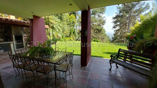 Dp - La Lagunita Country Club , Extraordinaria Casa 580 M², Dos Salas Con Chimenea, Calle Cerrada , Extenso Patio Con Entrada Trasera