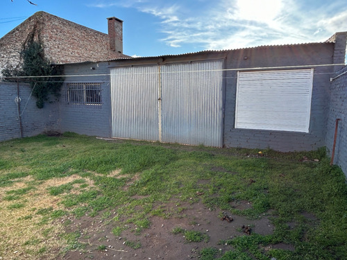 Venta Casa 3 Dormitorios Barrio Noroeste Con Cochera