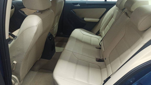 Volkswagen Jetta 2.0 Tsi Highline 211cv Gasolina 4p