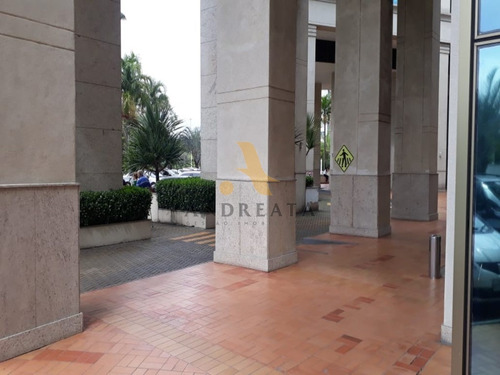 Imagem 6 de 10 de Barra Da Tijuca - Condomínio Sunplaza - Loja Frente - Com 37m2 De Piso E 18 M² De Jirau. Agende Uma Visita. - Loc5455m - 34847446
