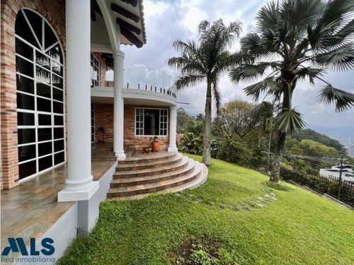 Hermosa Casa Con Excelente Vista Y Ubicación(mls#243503)