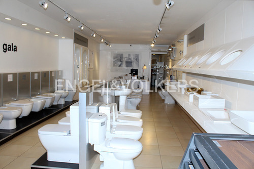 Local Comercial Ubicado En Av. Libertad