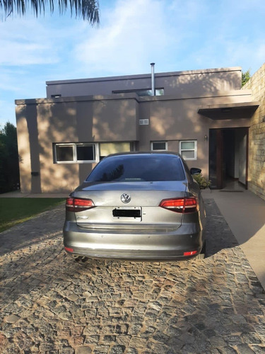 Volkswagen Vento 2.5 Luxury 170cv Tiptronic