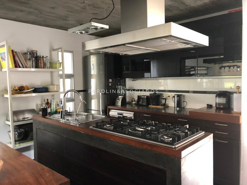 Moderna Casa En San Rafael - Ref: 2869