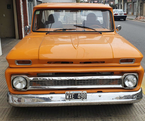 Imagen 3 de 14 de Chevrolet C-10 Apache 66