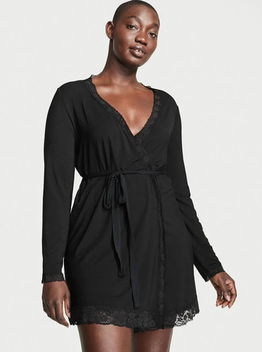 Bata Tipo Kimono Con Ribete De Encaje Victorias Secret