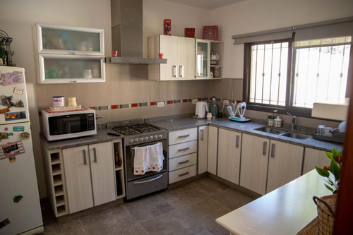 Imagen 6 de 16 de Casa En Marcos Paz