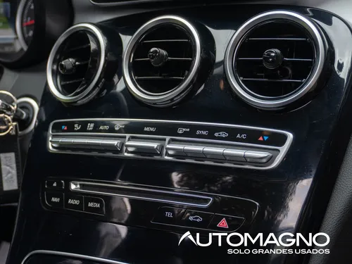 Mercedes-Benz C 180 1.6 W205