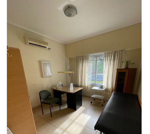Imagen 13 de 21 de Macias 500 Esquina Canale, Adrogué - Alquiler Profesional, Ideal Consultorios / Oficinas - 135 M2