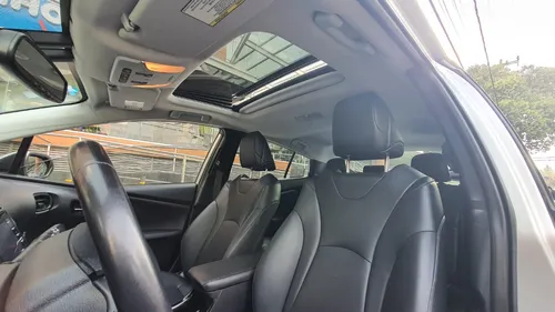 Toyota Prius 1.8 Premium Cvt