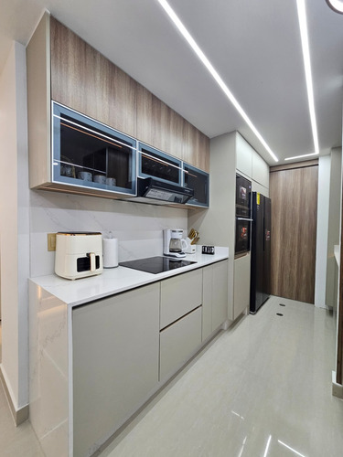 Venta De Moderno Apartamento En Resd. Aspen En La Ubr La Trigaleña - Wc
