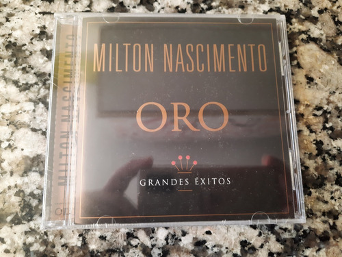 Milton Nascimento - Oro - Grandes Exitos (2002)