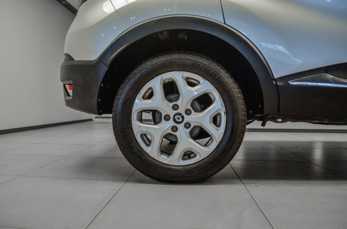 Imagen 16 de 25 de Renault Captur Zen 2018