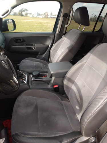 Imagen 2 de 8 de Amarok Dark Label Integral Automática 2015