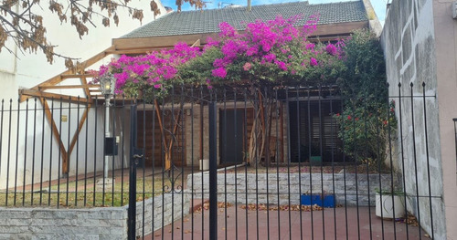 Casa Sobre Av T Edison 846