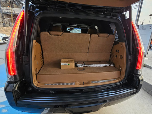Cadillac Escalade 6.2 Plinum 4x4 At