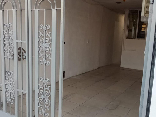 Casa Sola En Renta En Los Ébanos, Apodaca, Nuevo León