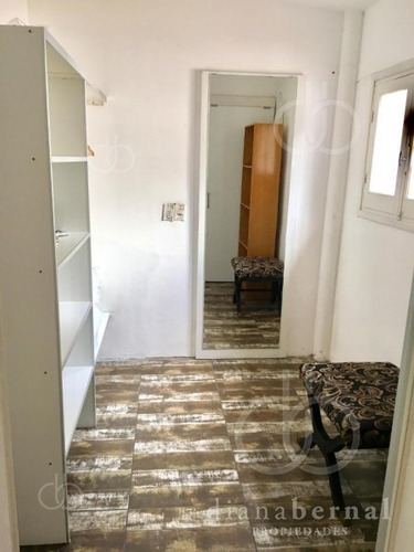 Punta Del Este, Playa Mansa , Chalet De 4 Dormitorios , 2 Suites.- Ref: 53975